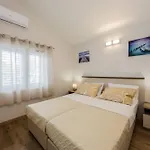 Savin Apartment Brodarica (Sibenik-Knin)