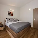 Savin Apartman *